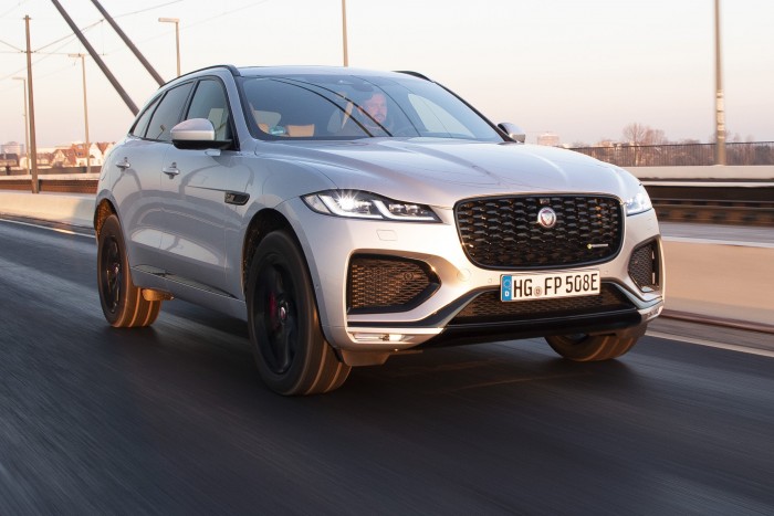 Hanyagul szereltek össze magyar gyártású autókat 9