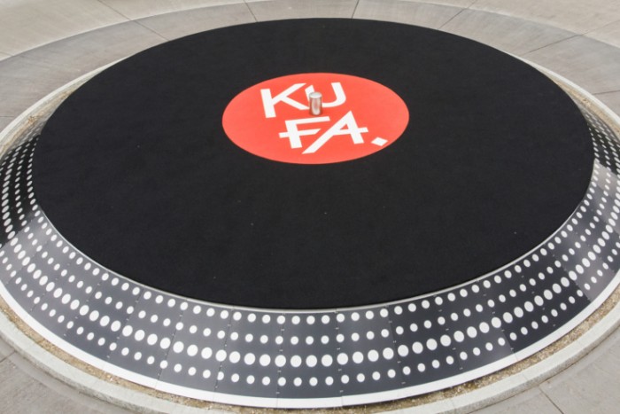 Így néz ki Európa egyik legmenőbb körforgalma felülről