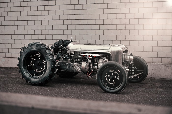 180 millióért eladó egy csigalassú Lamborghini dízelmotorral 1