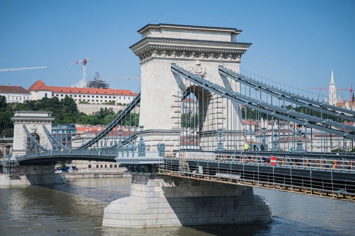A vártnál hamarabb átadják a Lánchidat