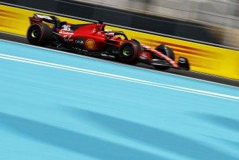F1: Leclerc falba állt a miami edzésen