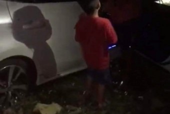 Ellopták a szüleik autóját, hogy játékautót vegyenek