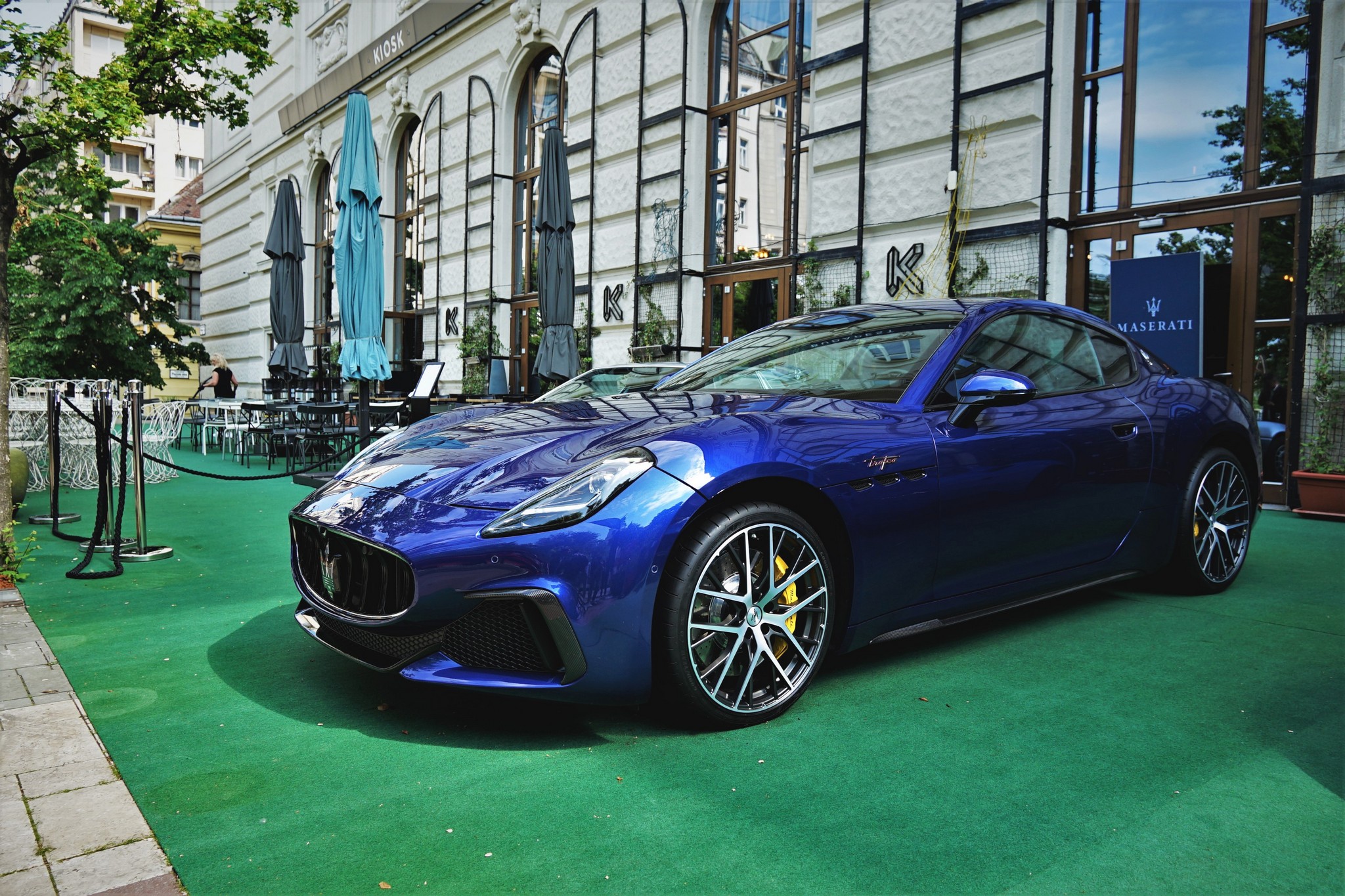 Magyarországon az új, 100 milliós Maserati sportkocsi! 4