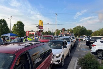 10 másodpercenként váltották egymást az autók a rekordgyors gyorsétteremben