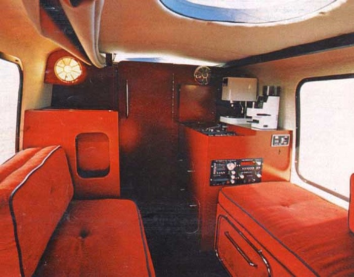 1980-ban így képzeltek egy francia stílusú, laza pihenésre tervezett lakóautót 3