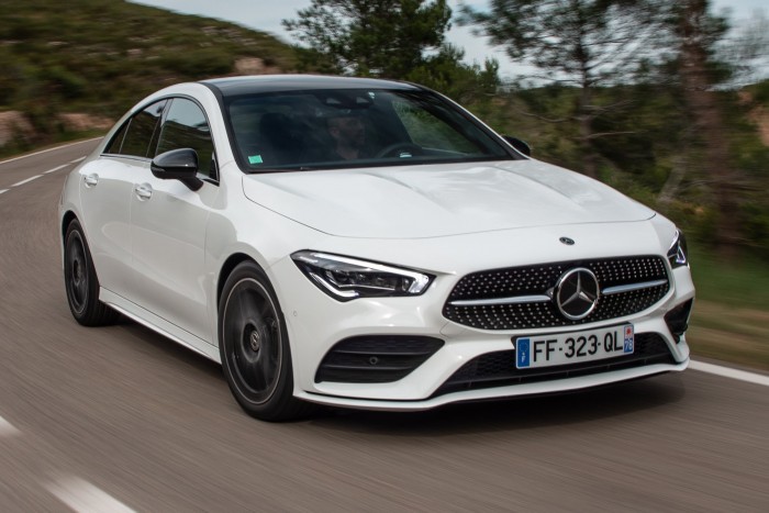 Hanyagul szereltek össze magyar gyártású autókat 15