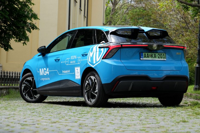 Olcsó, keveset fogyaszt és messzire jut. Tényleg van ilyen villanyautó? 18 | Vezess Olcsó, keveset fogyaszt és messzire jut. Tényleg van ilyen villanyautó? 18