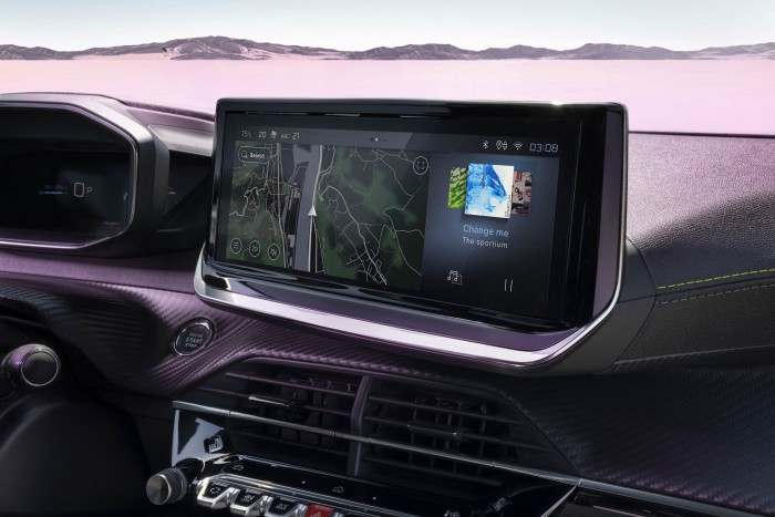 17%-kal kevesebb félelem az új Peugeot-ban 8 | Vezess 17%-kal kevesebb félelem az új Peugeot-ban 8