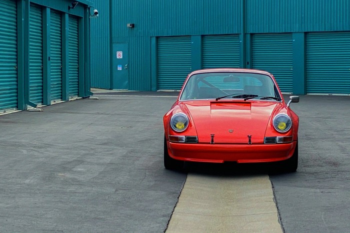 Villanymotorral támasztották fel az 50 éves sportkocsit 6