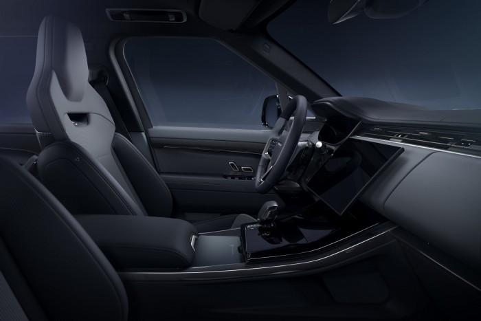 Csak a kiváltságosoknak jutott ebből az autóból 10