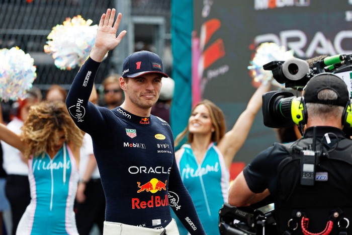 F1: Bohócot csináltak a pilótákból Miamiban? 4