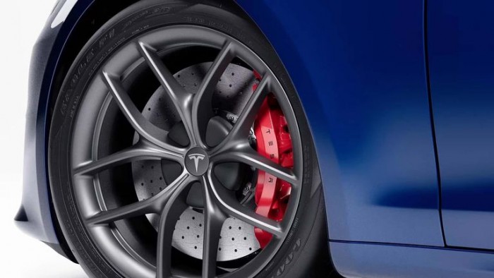 Ötmillióért kapják meg a végsebességet a teslások 2