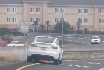 Képtelenség, mit kért pórul járt ügyfelétől a Tesla