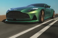 Benzinzabáló csoda maradt a legújabb Aston Martin 38