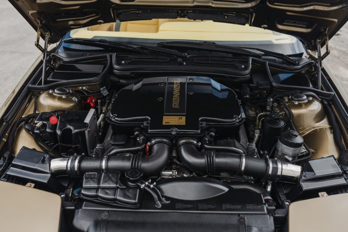 Senkinek sem ért meg ennyit a 90-es évek legendás német kupéja 2