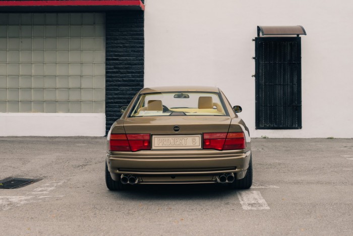 Senkinek sem ért meg ennyit a 90-es évek legendás német kupéja 8