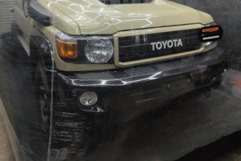 Buborékba zártak egy autót, két év alatt megduplázta az árát