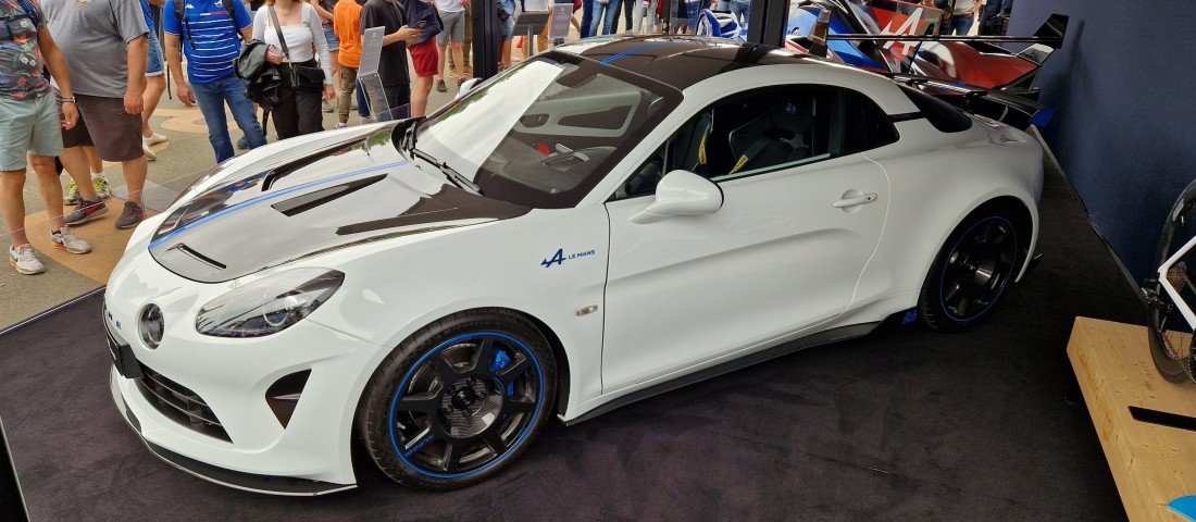 Száz évre száz autót szán az Alpine