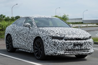 Jönnek az 1500 km hatótávolságú villanyautók