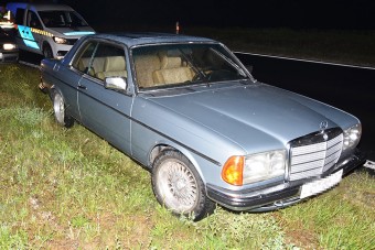 Elloptak egy veterán Mercedest, majd részegen furikáztak vele a Balatonnál