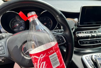 Mindenki gyűlöli, de van egy jó oldala a rögzített kóláskupaknak