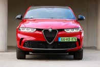 Ki mondta, hogy egy krumpli nem lehet gyönyörű? – Alfa Romeo Tonale 3