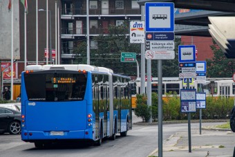 A férfiaknak sem ciki buszra szállni – üzent a BKK