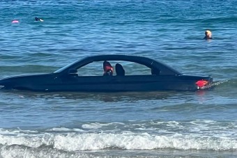 „Összekeverte” a parkolót a tengerparttal, meg is lett az eredménye