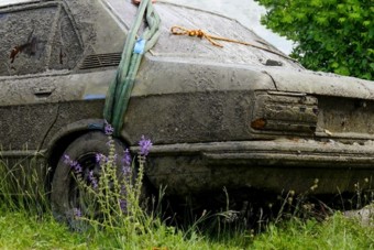 35 év után került elő egy BMW a folyó mélyéről