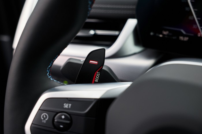 Klasszikus sportverzió készült a BMW szabadidő-autójából 7