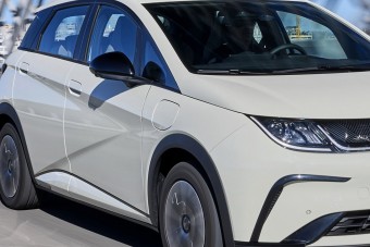 Állatkertet nyit a világ egyik legnagyobb villanyautó-gyártója