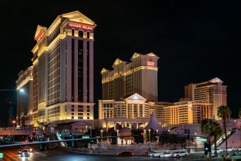 Így néznek versenyt a szupergazdagok a bűn városában