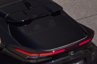 Belepirul az autó, ha veszélyt érzékel