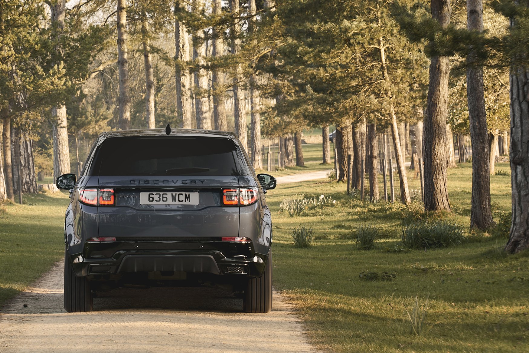 Átdolgozta családi autóját a Land Rover 12