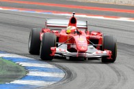 Apja F1-es Mercedesét is kipróbálhatja Schumacher 9