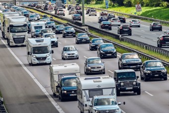 Elárverezhetik a gyorshajtók autóit Ausztriában