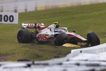F1: Belerúgott a Haas-főnök Schumacherbe