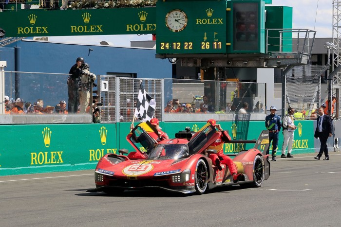 SMS-t kaptam a Ferraritól, álomszerű történet lett a vége 12