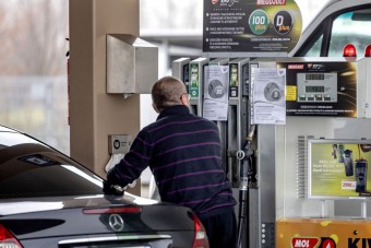 Bezuhant a magyarok üzemanyag-fogyasztása - Te tankolsz még?