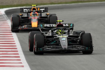 F1: A Mercedes mentheti meg az idei szezont