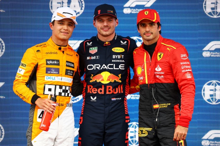 F1: Verstappen suhant, a többiek küzdöttek 2 F1: Verstappen suhant, a többiek küzdöttek 2