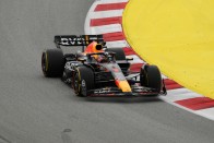 F1: Hamiltonékat is váratlanul érte a dobogó 1