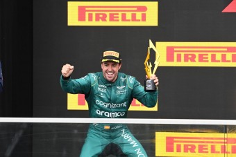 F1: Feleslegesen fogták vissza Alonsót