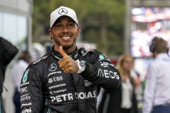 F1: Még ma aláírhat Hamilton