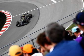 F1: A végén szakadt le az ég az edzésen