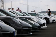 75 éves nyugger már a Porsche, de a születésnapot fiatalos lendülettel tolja 95