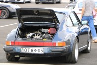 75 éves nyugger már a Porsche, de a születésnapot fiatalos lendülettel tolja 79