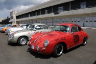 75 éves nyugger már a Porsche, de a születésnapot fiatalos lendülettel tolja 66