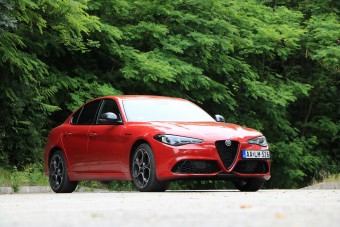 Az autó, amit mindenki megnéz, mégis alig veszi valaki