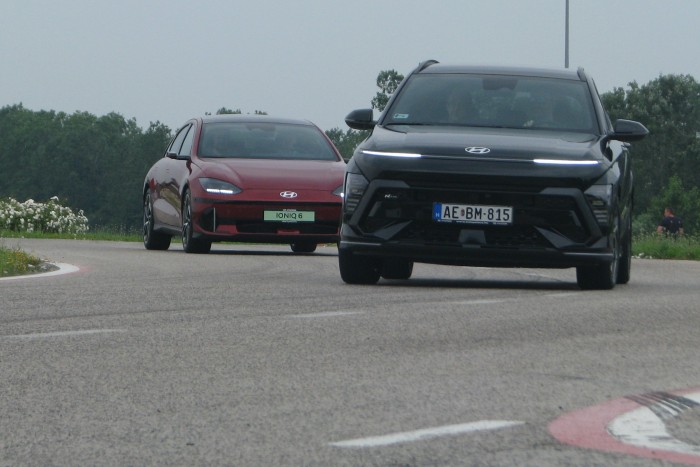 Itthon is rendelhető a Hyundai félelem nélküli villanyautója 26